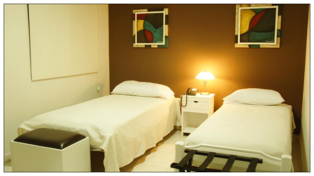 سانتياغو ديل إستيرو Hotel Boutique Santiago الغرفة الصورة